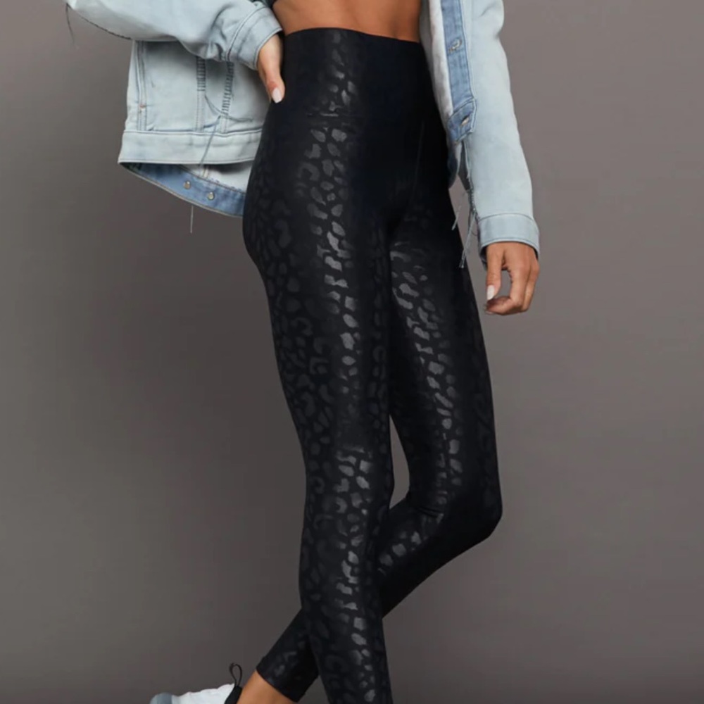 Carbon38 Black Leopard Leggings
